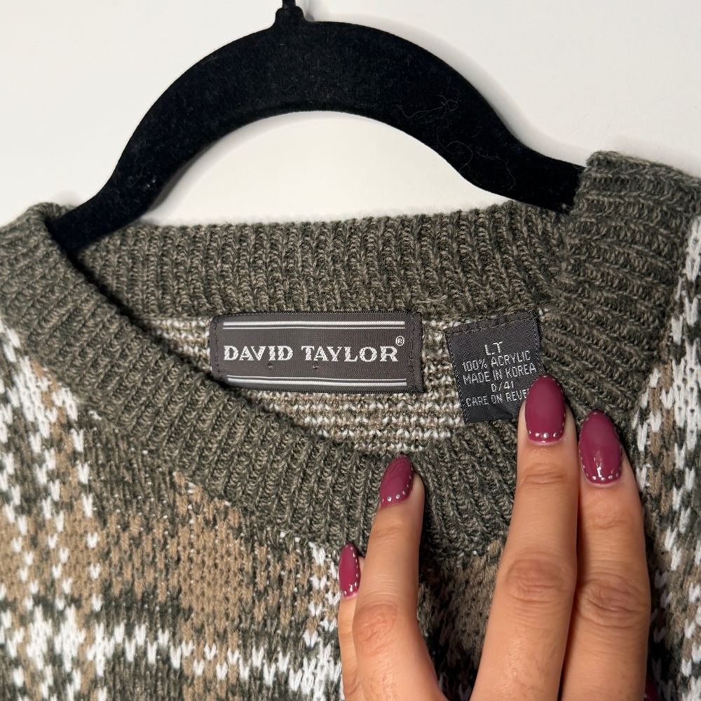 David Taylor Men's Plaid Crewneck Sweater - Picture 3 of 6